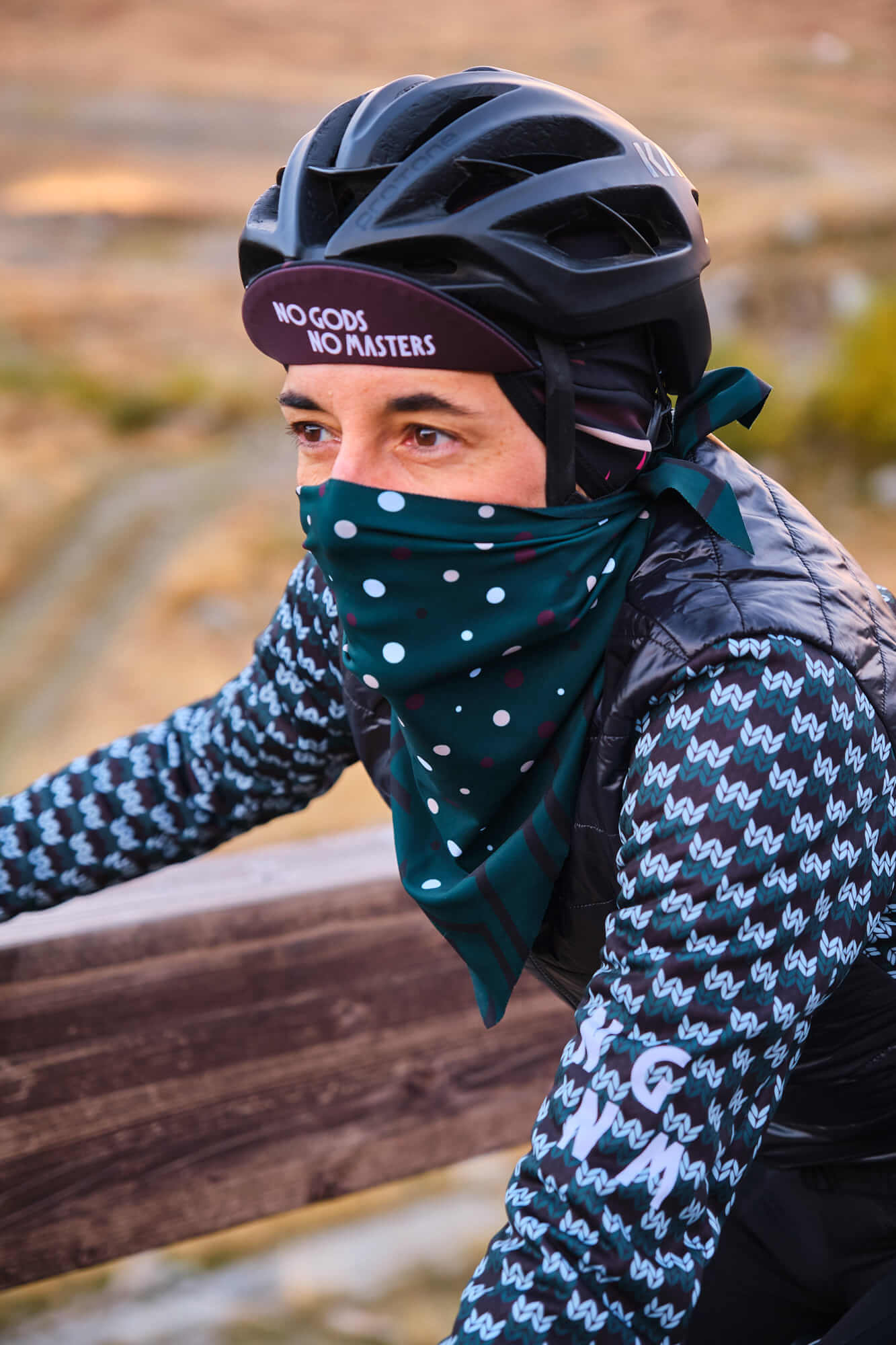 Fend off the Elements Bundle - Winter Cap / Foulard