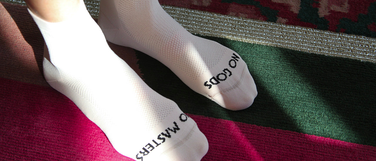 NGNM Power-up cycling socks powder pink front
