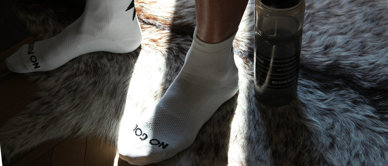 NGNM Power-up cycling socks white front