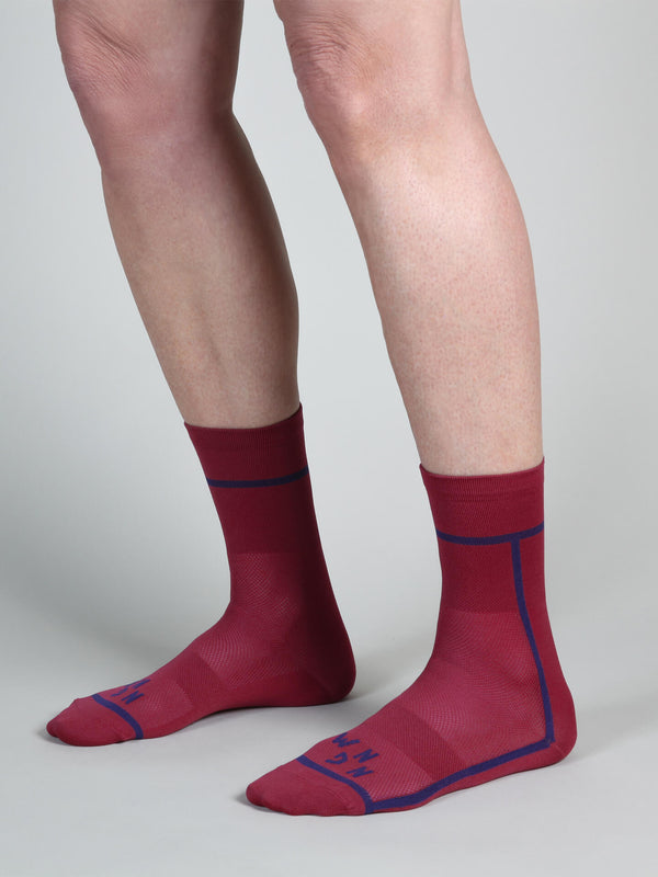 T-section Air Socks NGNM Long Burgundy summer dry feet light