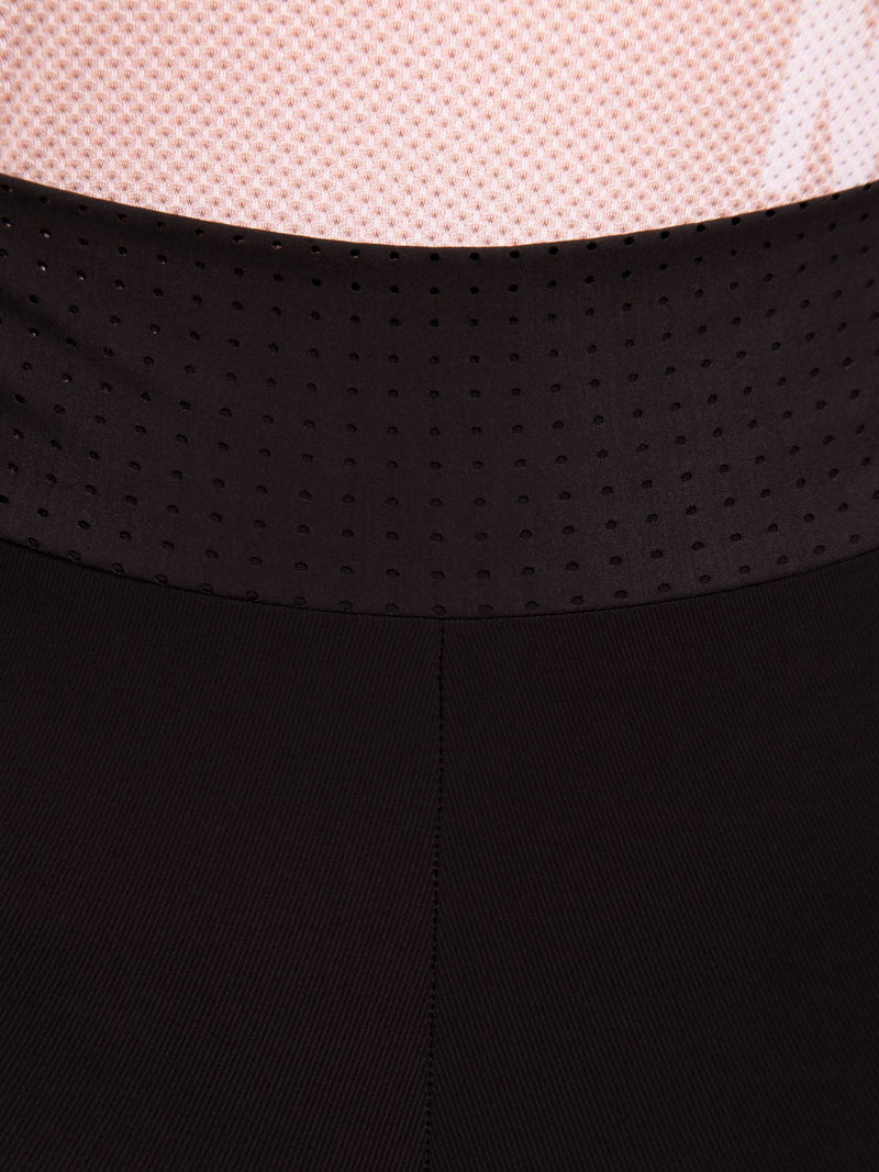 Performance Shorts perforated front band breathability