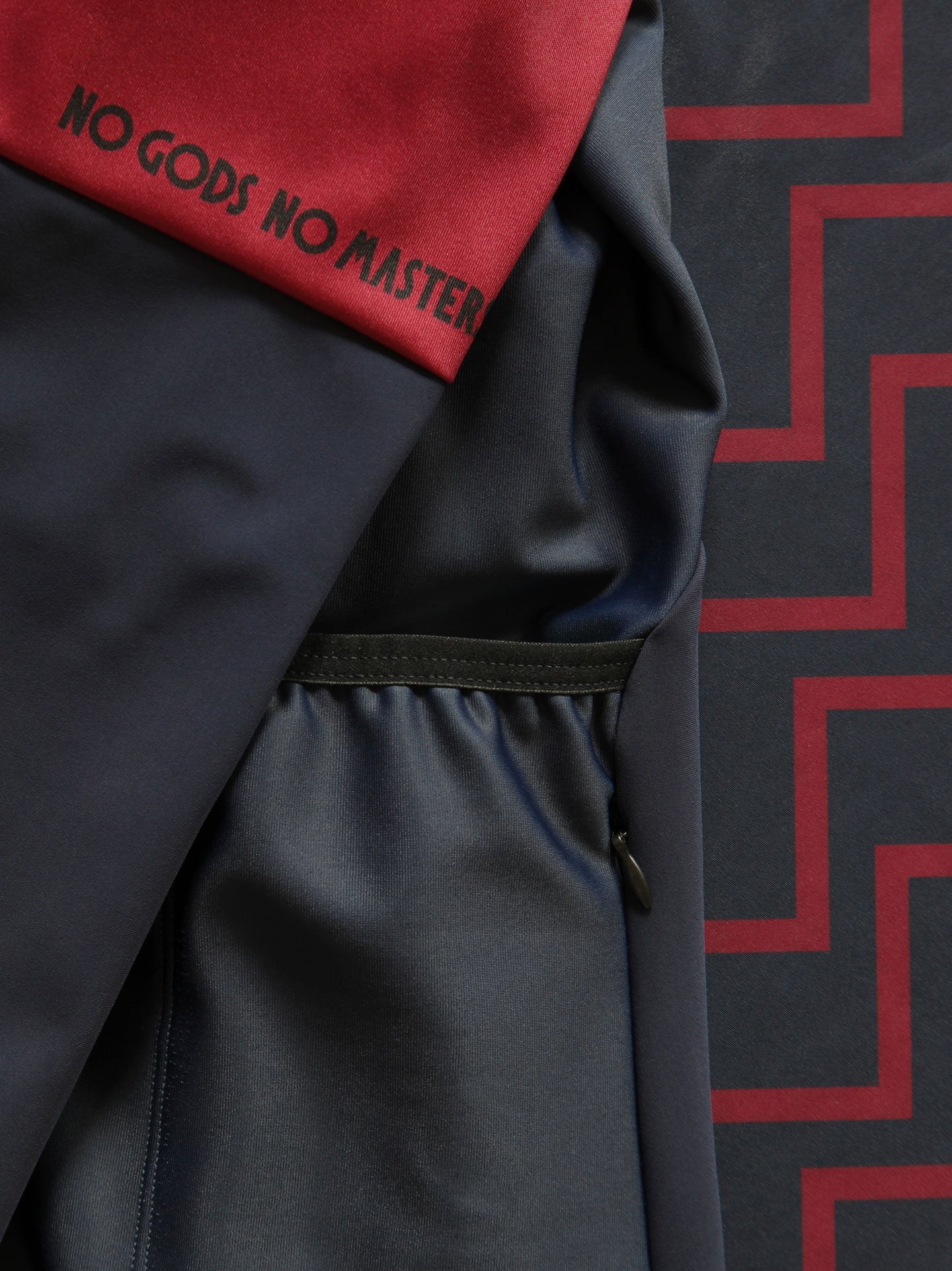 NGNM fourth pocket windproof